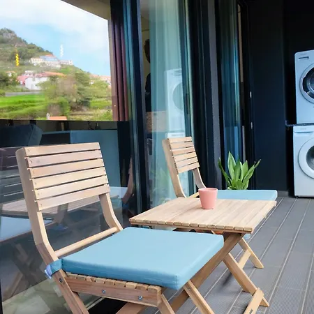 Appartement New 3 Bedroom Luxury Family - Airco, King Size Beds, Fully Equipped Kitchen, Balcony, Washingmachine, 2 Bathrooms, Free Parking, Fast Internet, 142m2 *