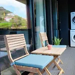 Daire New 3 Bedroom Luxury Family - Airco, King Size Beds, Fully Equipped Kitchen, Balcony, Washingmachine, 2 Bathrooms, Free Parking, Fast Internet, 142m2 *