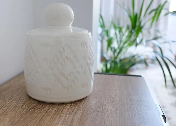 New 3 Bedroom Luxury Family - Airco, King Size Beds, Fully Equipped Kitchen, Balcony, Washingmachine, 2 Bathrooms, Free Parking, Fast Internet, 142m2 Apartamento