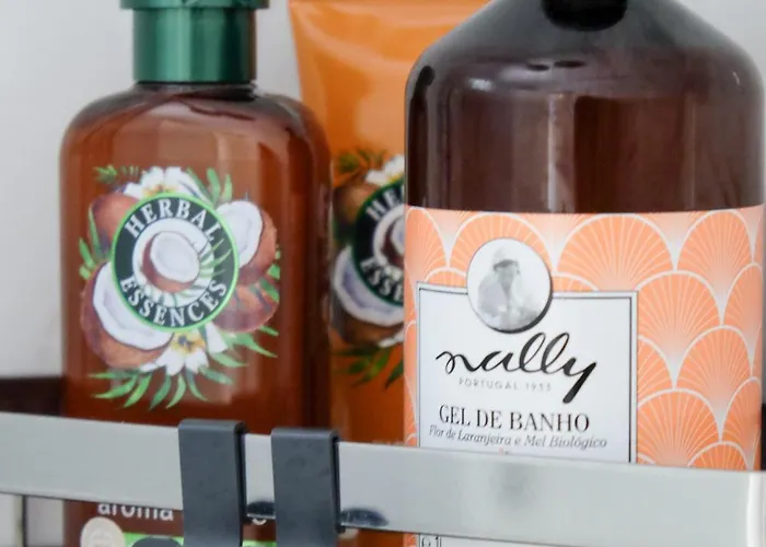 New 3 Bedroom Luxury Family - Airco, King Size Beds, Fully Equipped Kitchen, Balcony, Washingmachine, 2 Bathrooms, Free Parking, Fast Internet, 142m2 马希库