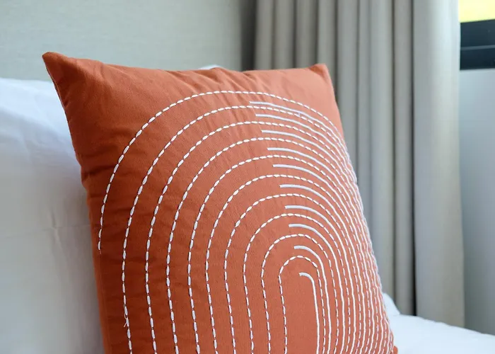 New 3 Bedroom Luxury Family - Airco, King Size Beds, Fully Equipped Kitchen, Balcony, Washingmachine, 2 Bathrooms, Free Parking, Fast Internet, 142m2 公寓 *