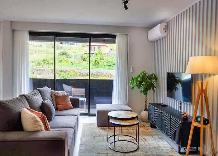 New 3 Bedroom Luxury Family - Airco, King Size Beds, Fully Equipped Kitchen, Balcony, Washingmachine, 2 Bathrooms, Free Parking, Fast Internet, 142m2 公寓